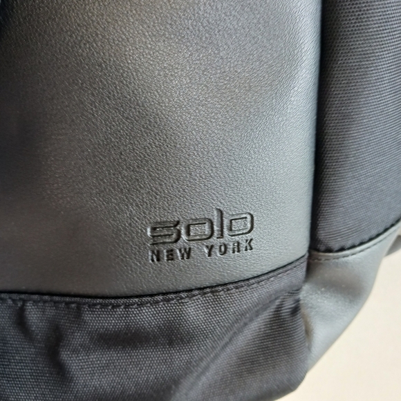 Solo New York Hybrid Tote Backpack Luggage Strap Laptop Travel NWOT School main image 7